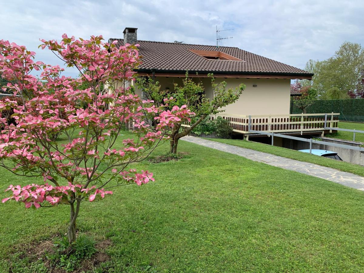 B&B Il Ciliegio Lomnago Exterior photo