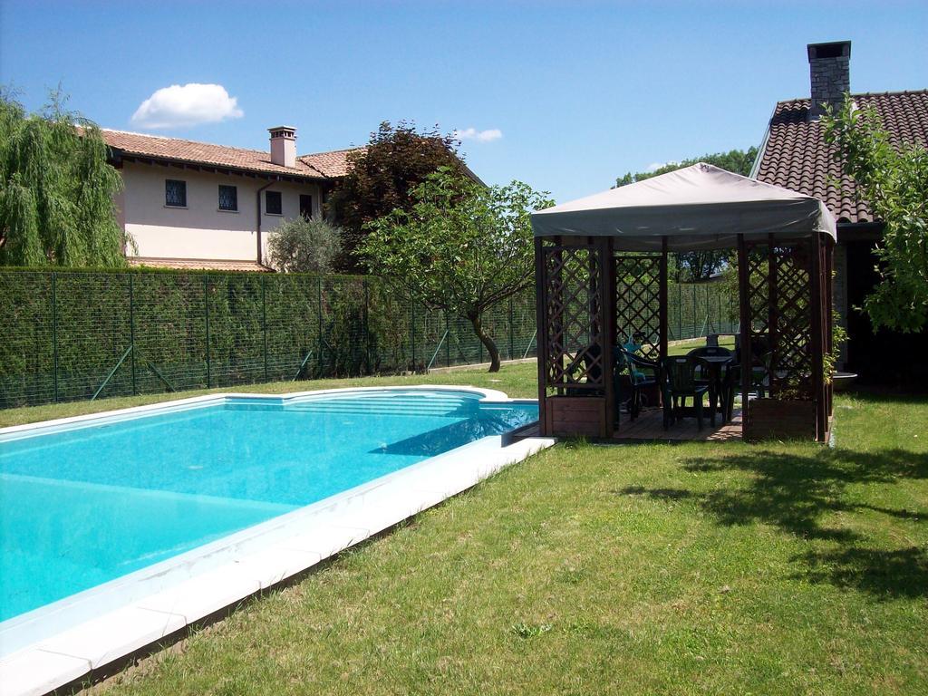 B&B Il Ciliegio Lomnago Exterior photo